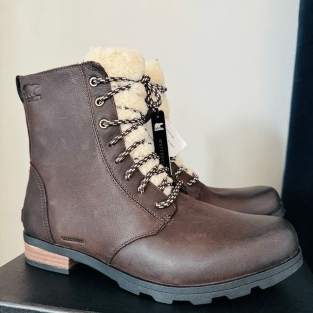SOREL Emelie Genuine Shearling Lamb Fur Short Lace-Up Boot, Brown, Size 11, NWT